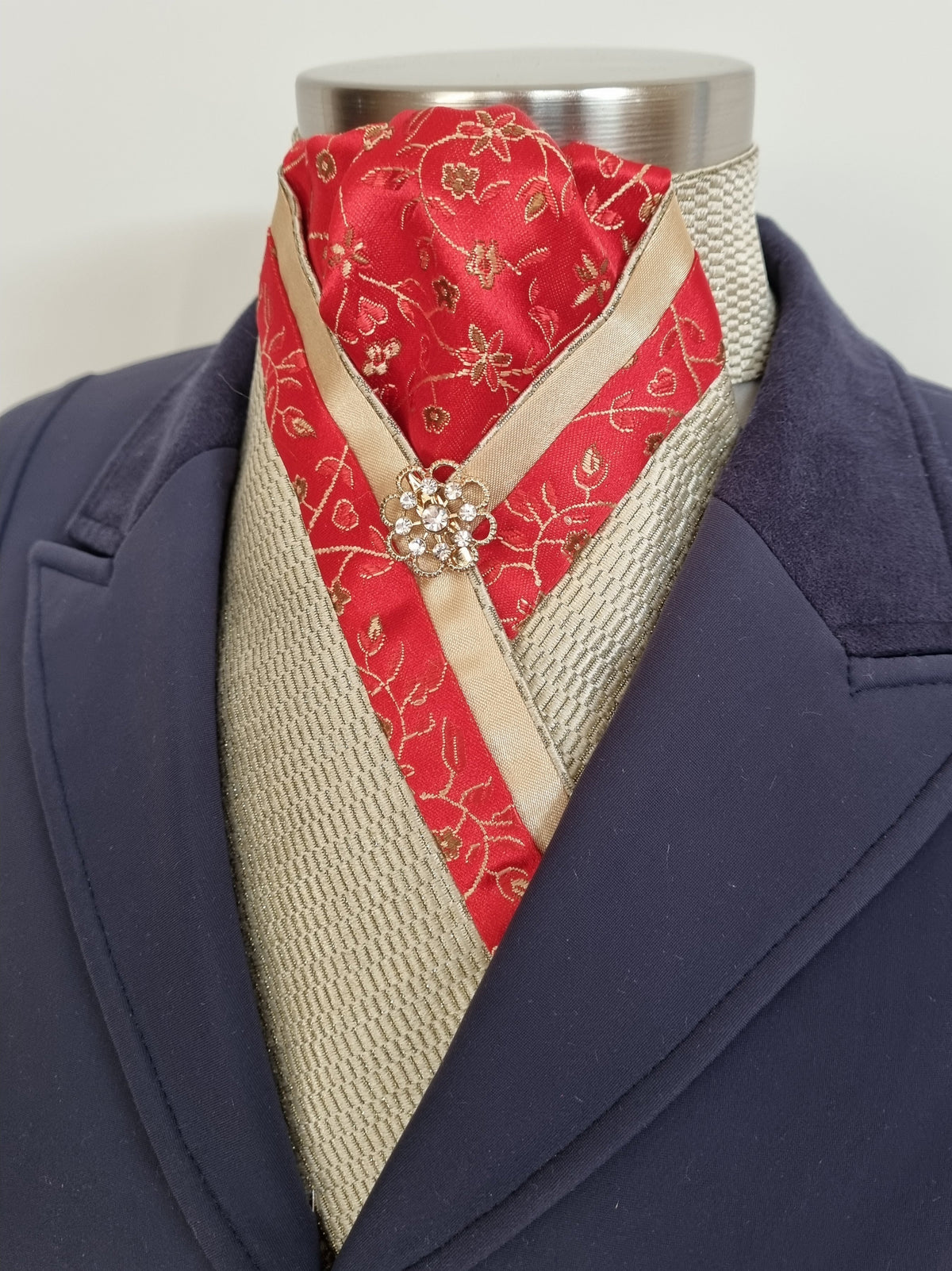 ERA TAYLA STOCK TIE - New gold brocade with red brocade centre & trim, and gold brooch