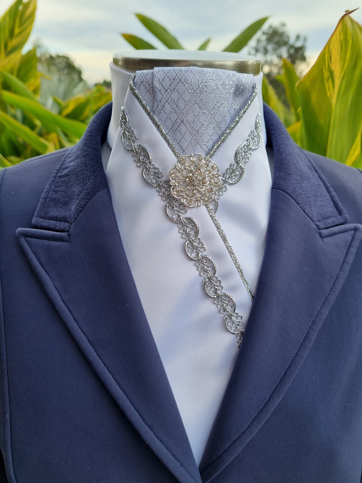 ERA ALEX STOCK TIE - White satin, silver pleated brocade, silver piping, silver Wave trim and brooch