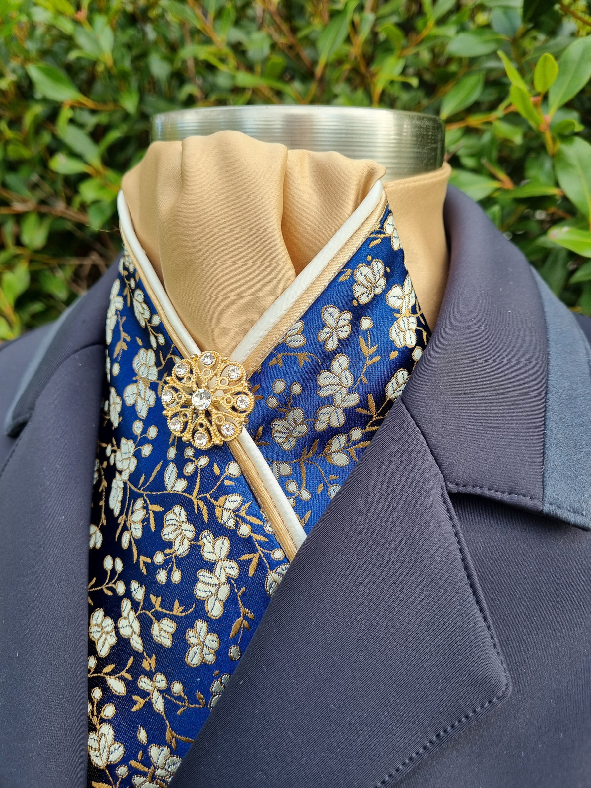 ERA Designer Collection Pre-tied Stock Tie Plastron - Oriental Brocade - Regency