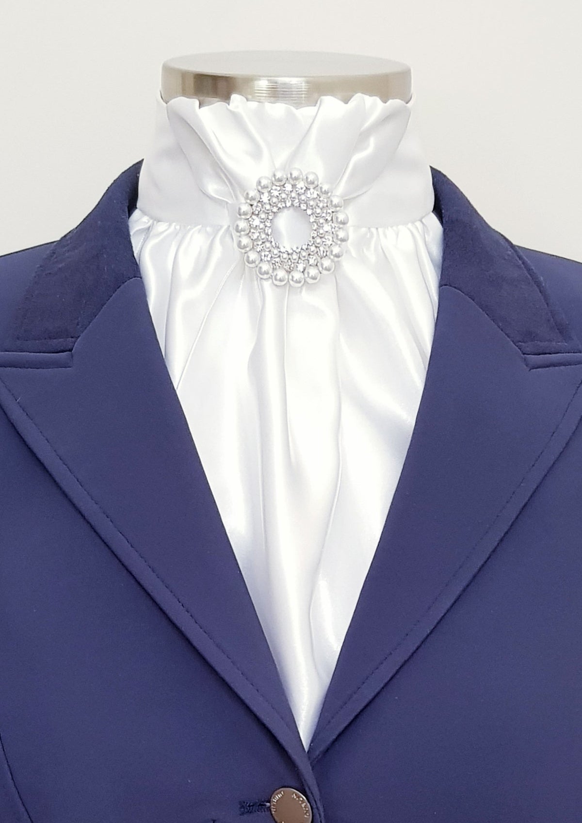 ERA EURO CHEVAL LUSTRE STOCK TIE - White lustre satin with Diore pearl brooch in silver