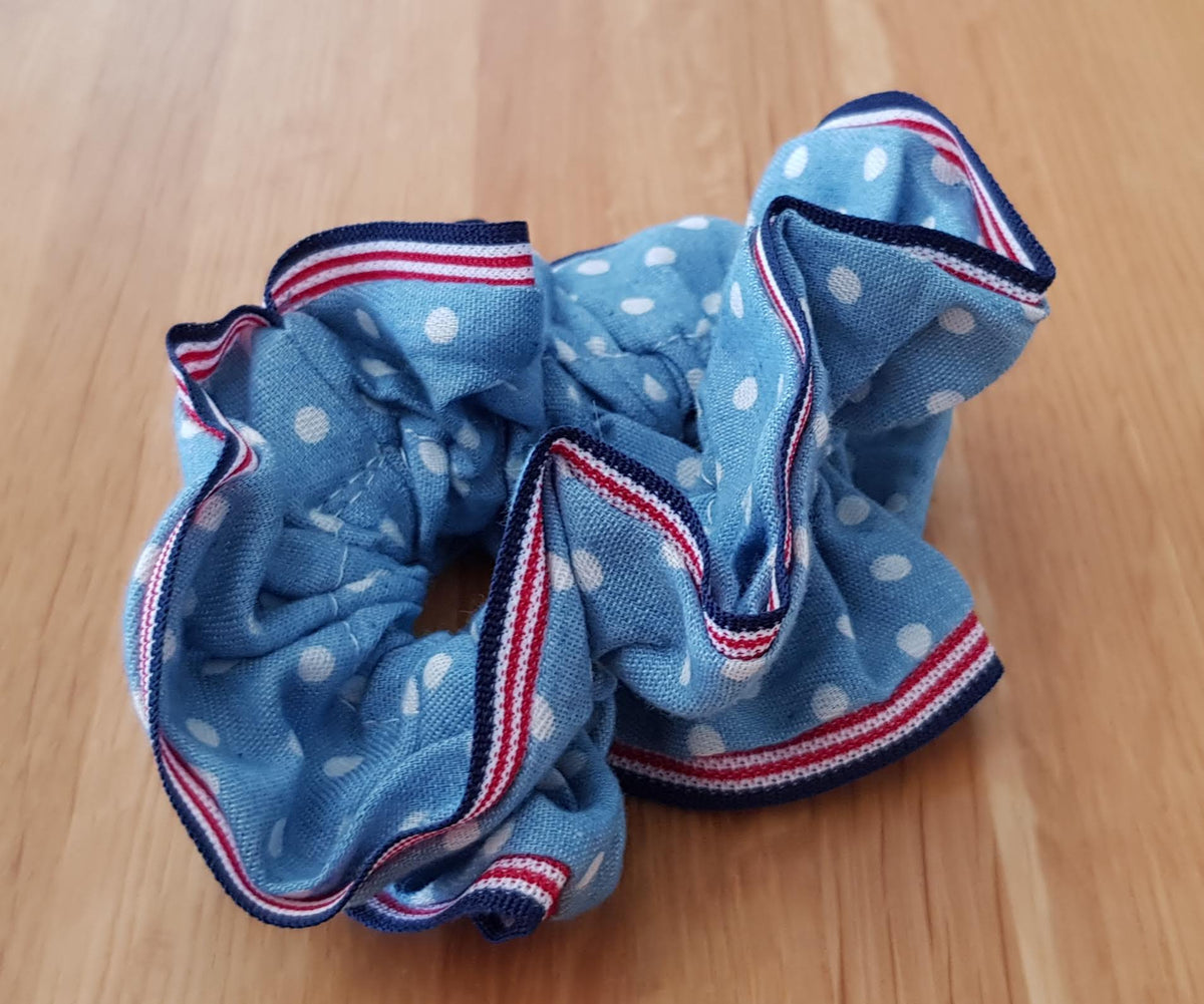 BILLY Hair Scrunchie Pale blue with polka dots and red trim