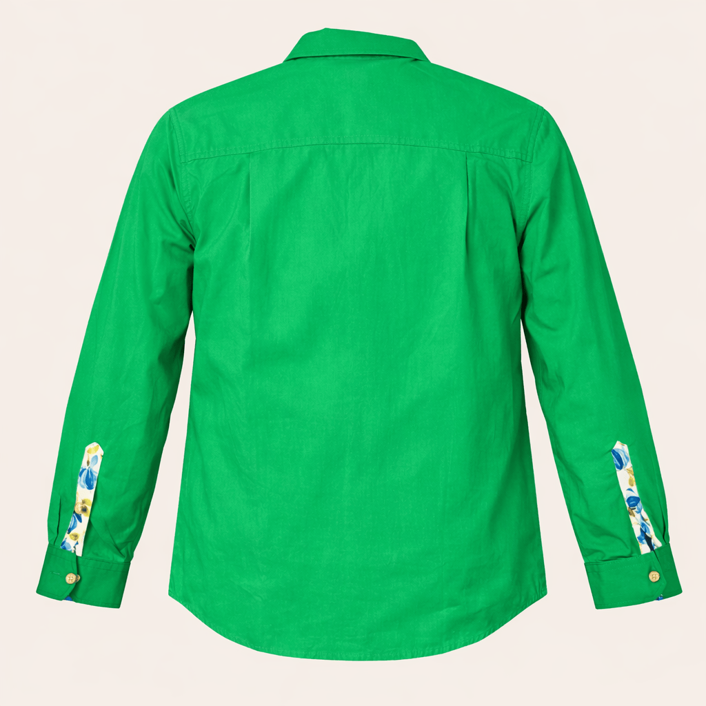Green ladies workwear shirt in midweight 100% cotton with a half-button front