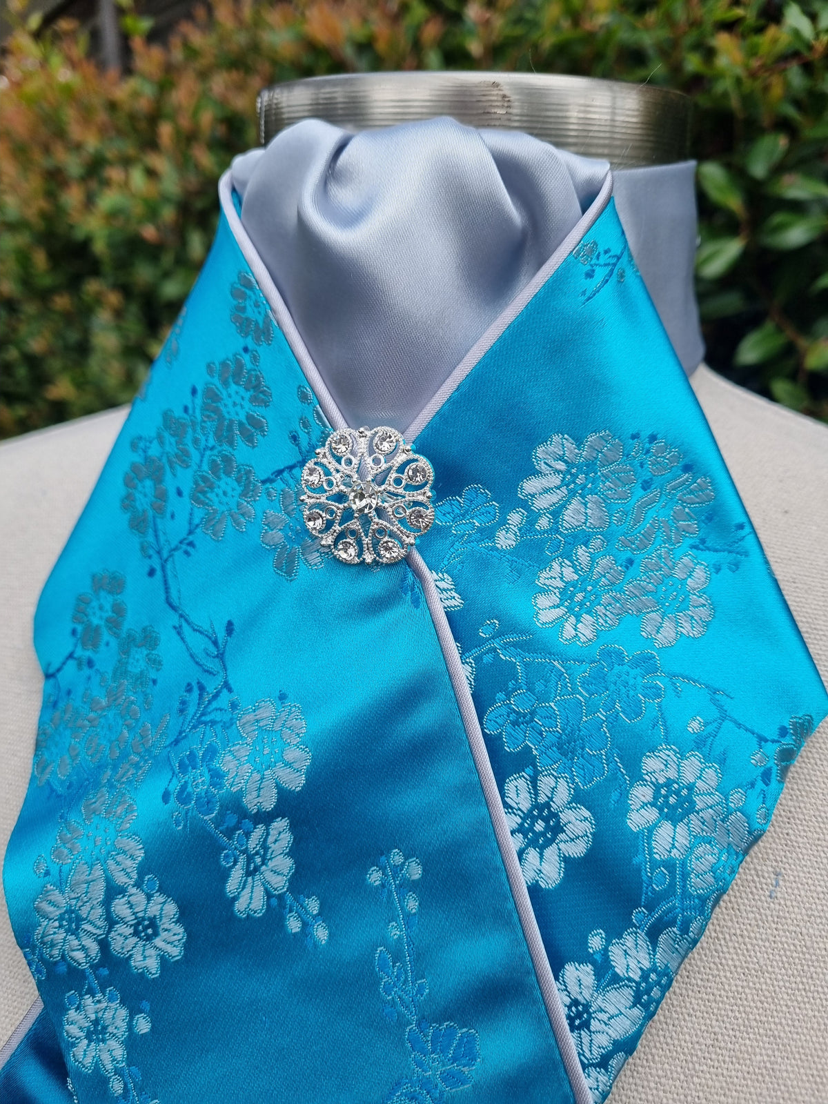 ERA Designer Collection - Pre-tied Stock Tie Plastron Turquoise Oriental Satin with Silver - Imperial