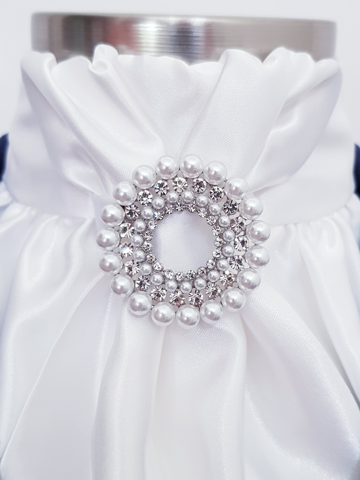 DIORE Pearl brooch in silver or gold - Free postage in Australia