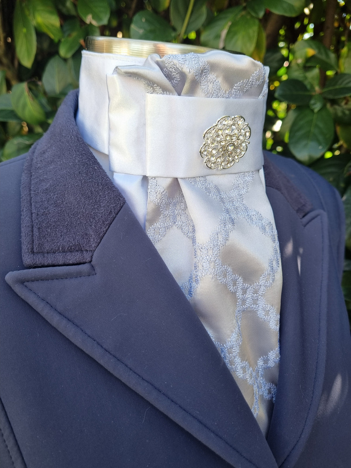 ERA Euro Lyndal Stock Tie - White satin and silver embroidered satin with brooch