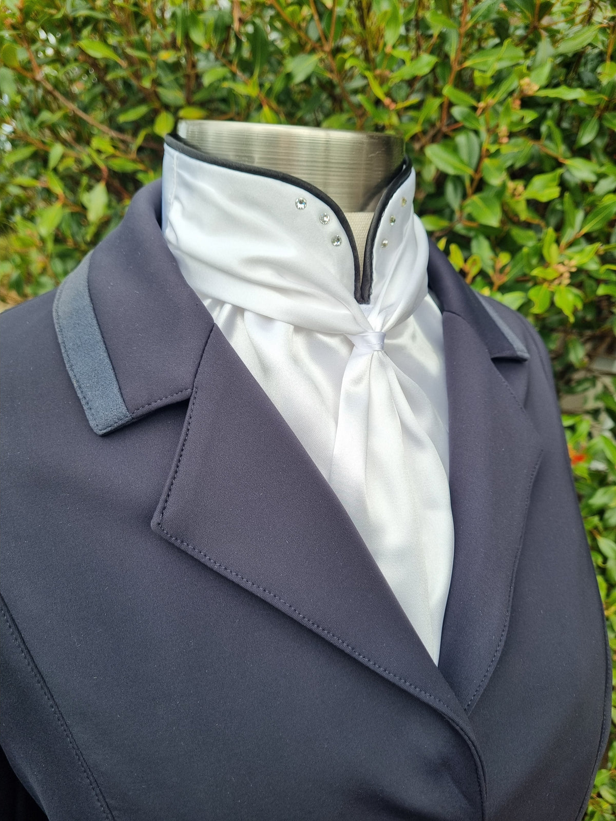 ERA Euro Elle Split Collar Stock Tie - Soft Ties with black piping, Swarovski elements and Brooch