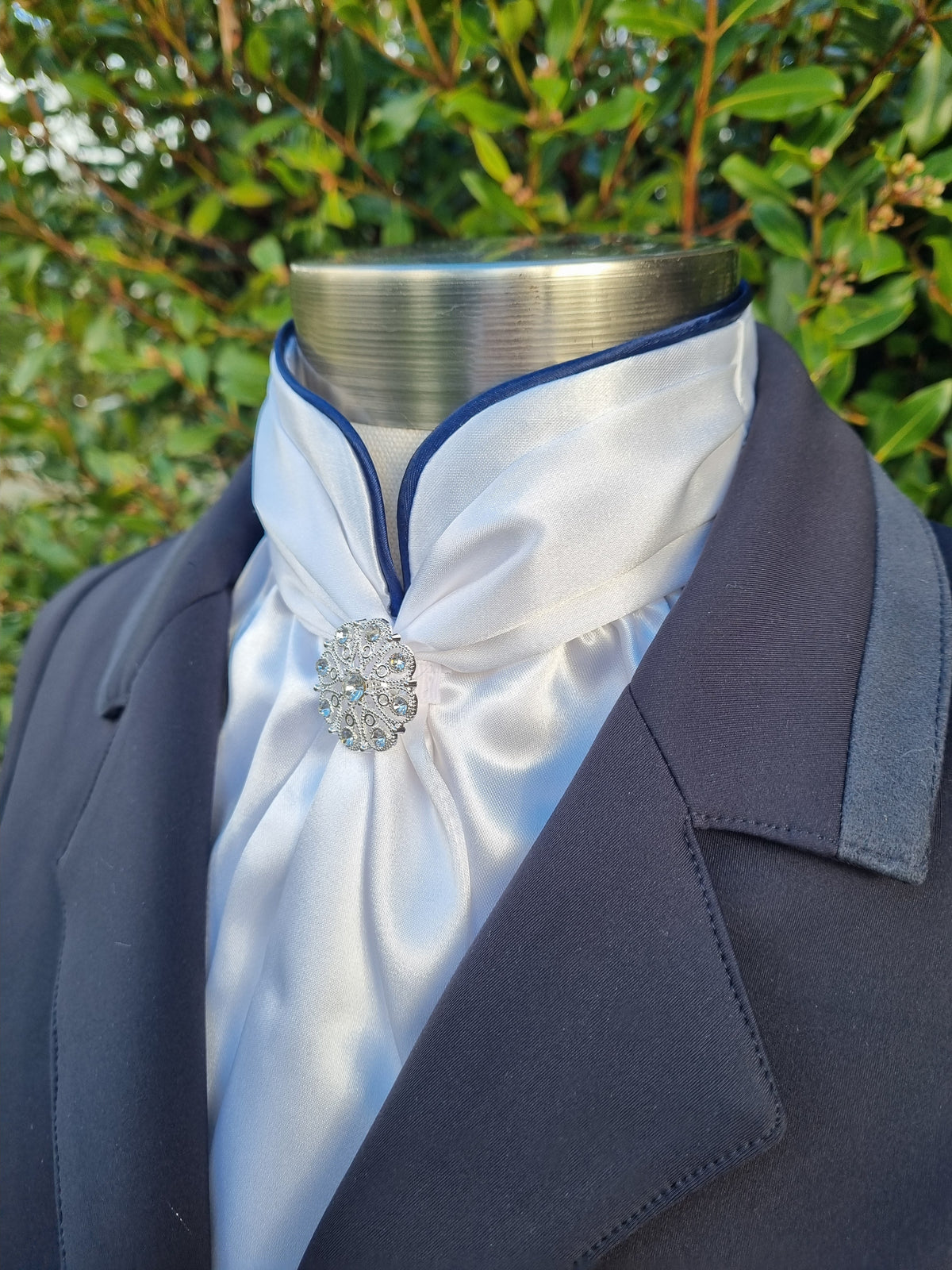 ERA Euro Elle Split Collar Stock Tie - Soft Ties with navy piping, Swarovski elements and Brooch