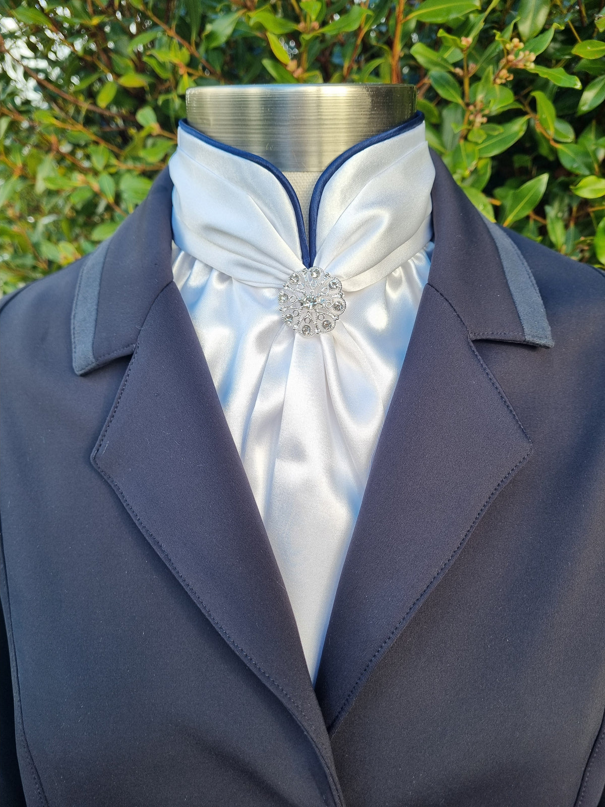 ERA Euro Elle Split Collar Stock Tie - Soft Ties with navy piping, Swarovski elements and Brooch