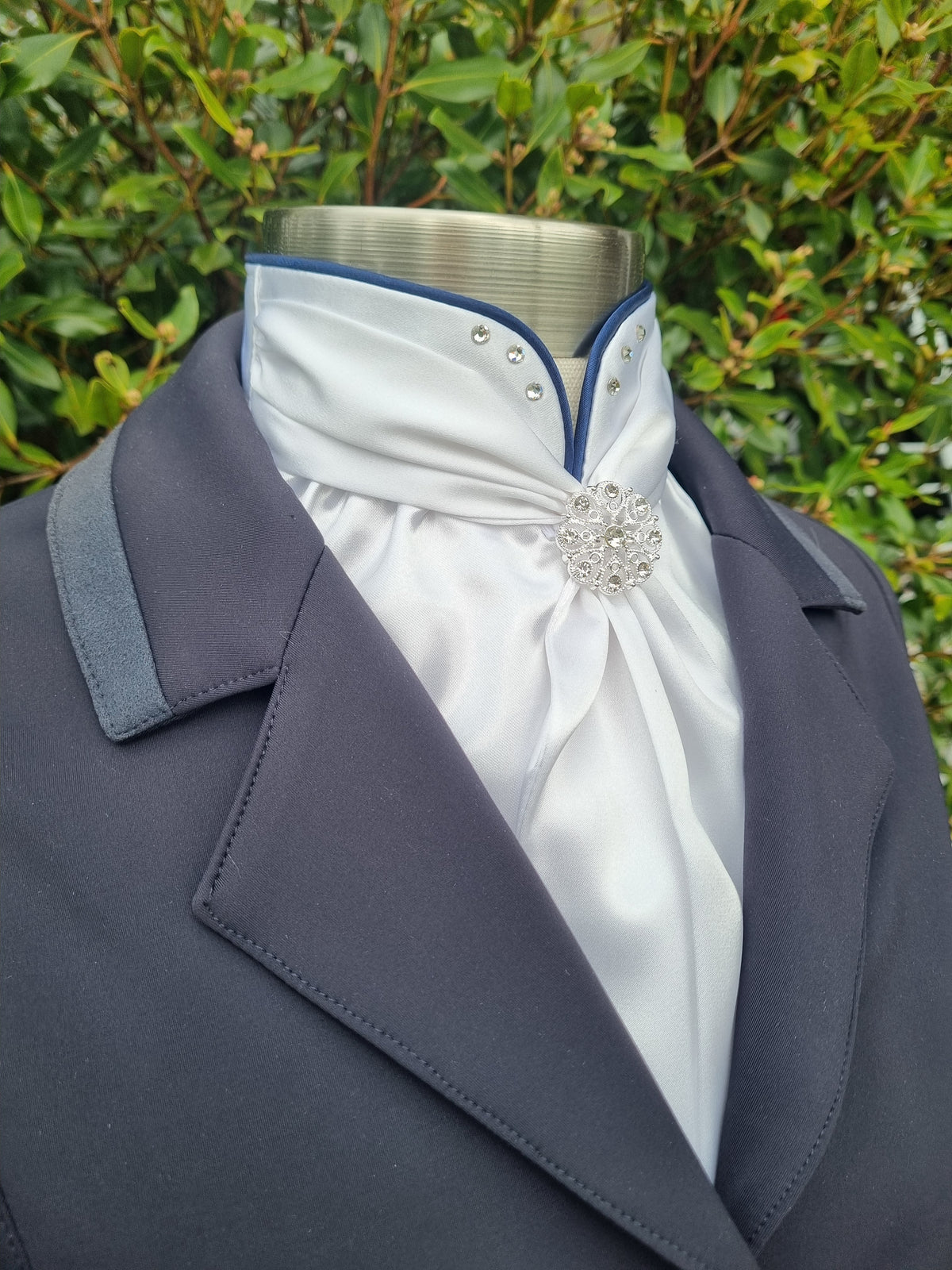 ERA Euro Elle Split Collar Stock Tie - Soft Ties with navy piping, Swarovski elements and Brooch