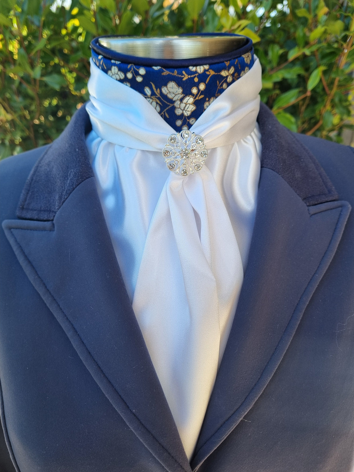 ERA Elle Stock Tie - Soft Ties with navy & gold brocade & brooch